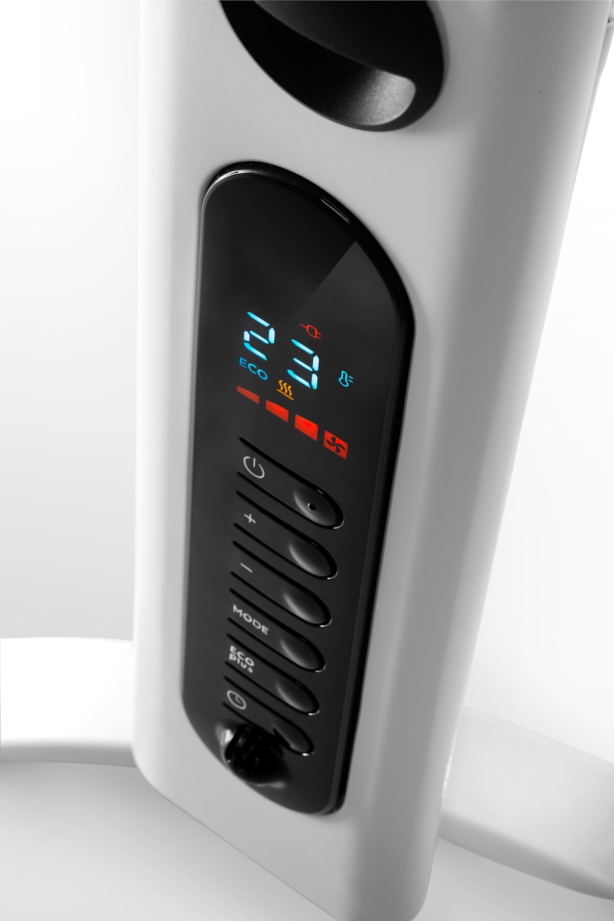 De'Longhi Slimline Convector Heater 2.4kW - digital control panel and LED display