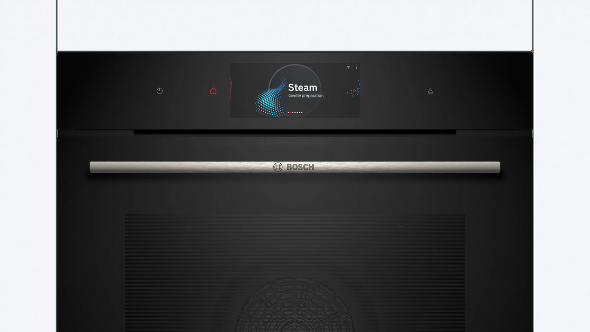 Bosch Series 8 built-in single oven with steam function in Black