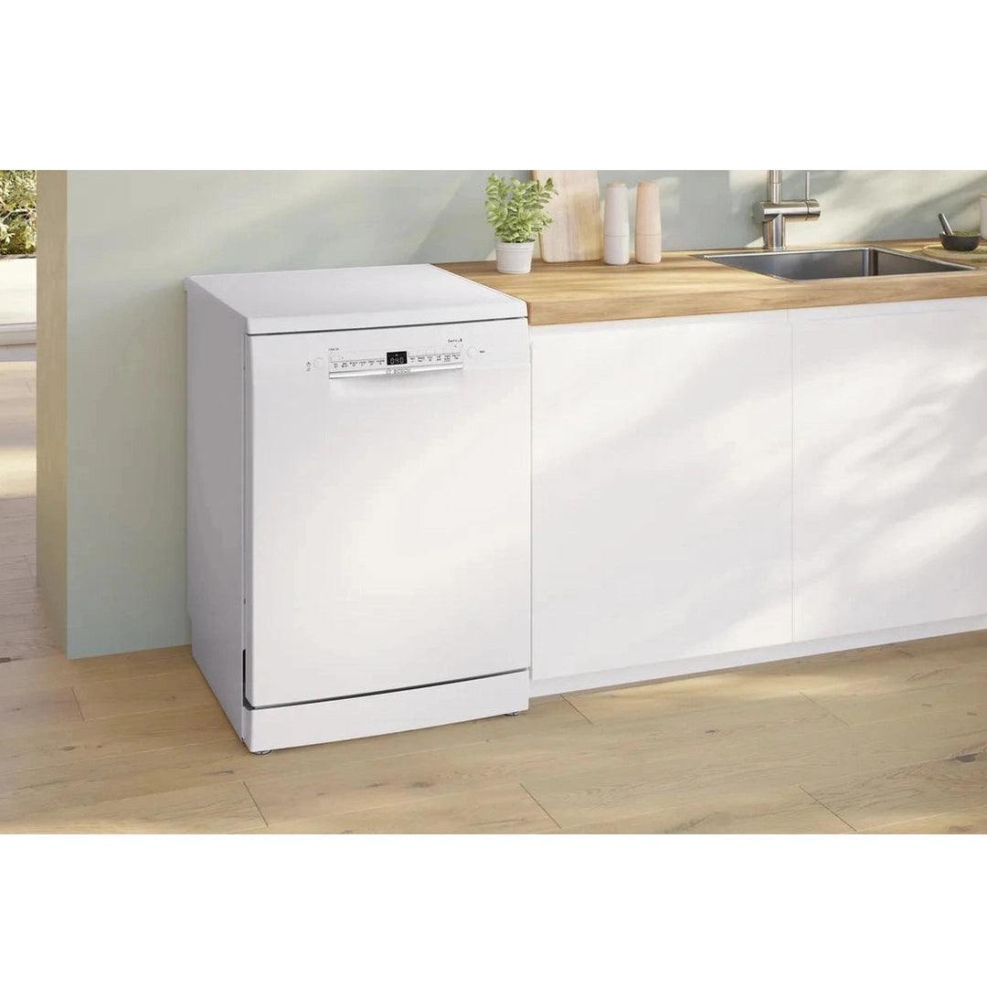 Bosch Series 2 free-standing dishwasher 60 cm White | SMS2HVW67G Bosch Dishwasher Euronics Ireland