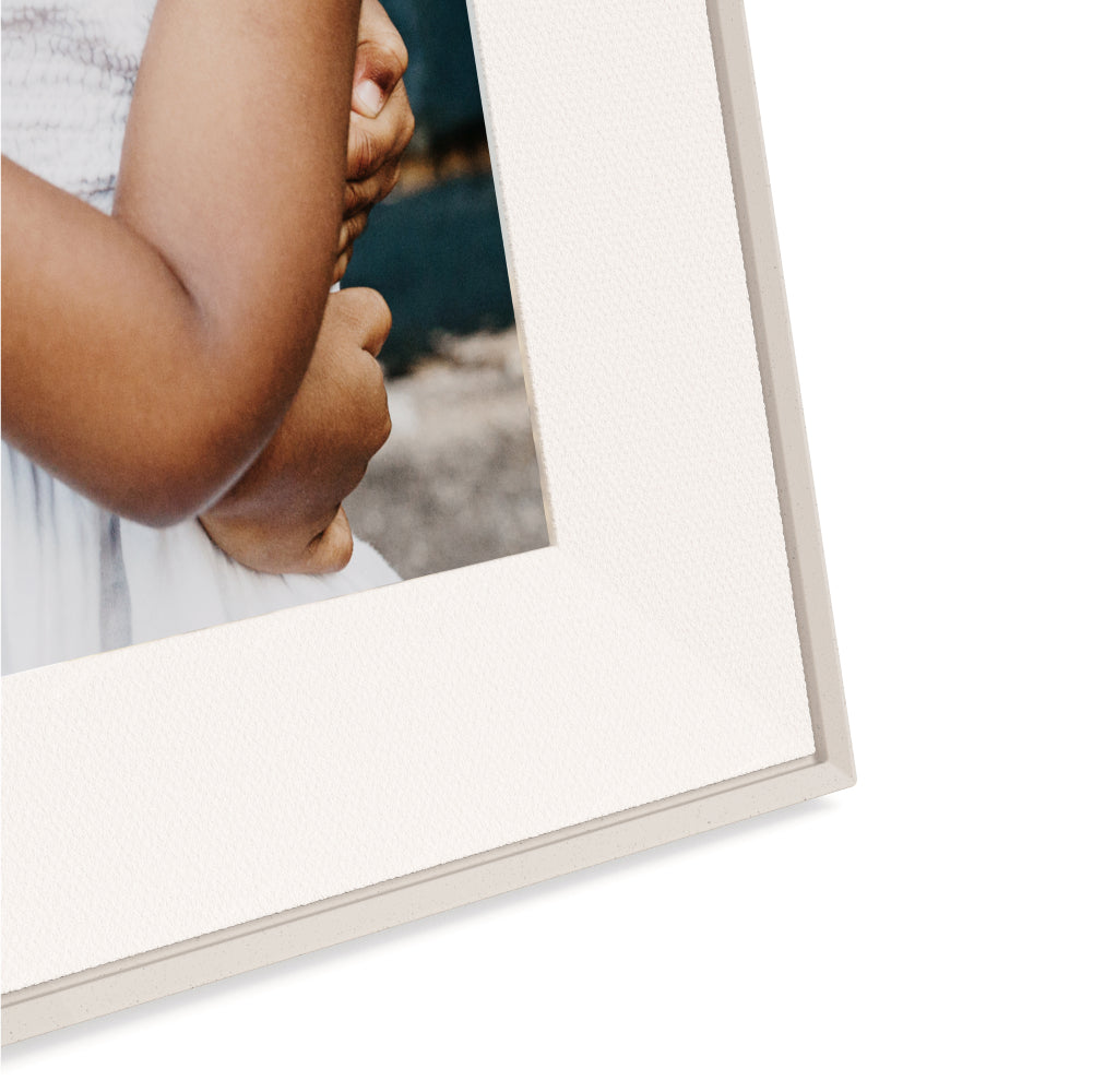 Aura Aspen 12" Digital Photo Frame – White Quartz | AF215-MWHT