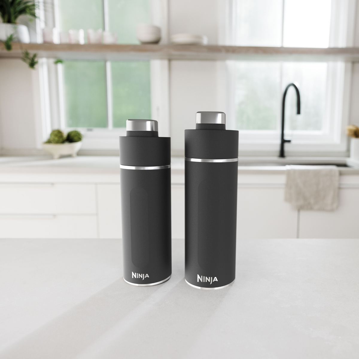 Ninja Thirsti Insulated Travel Bottle 530ml Black product image