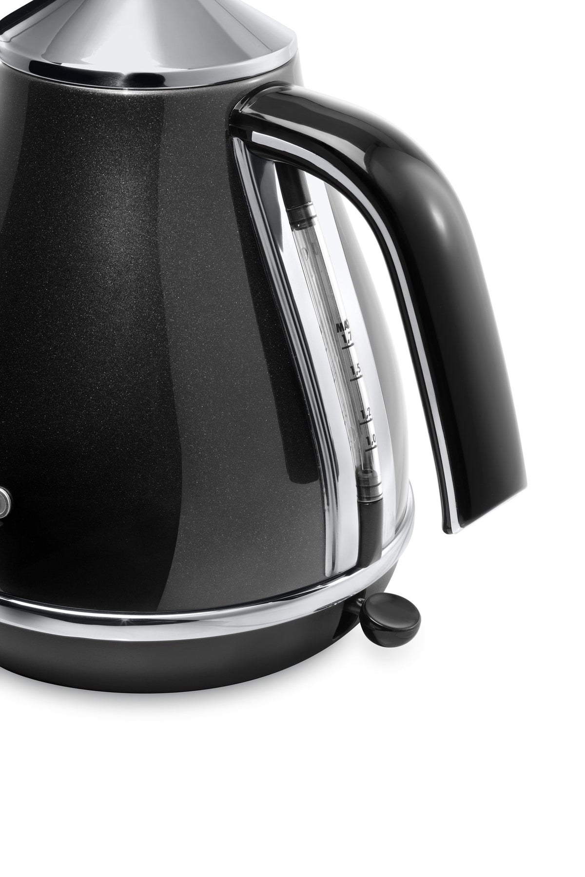 De'Longhi Icona Micalite Kettle - Black - water level window close-up