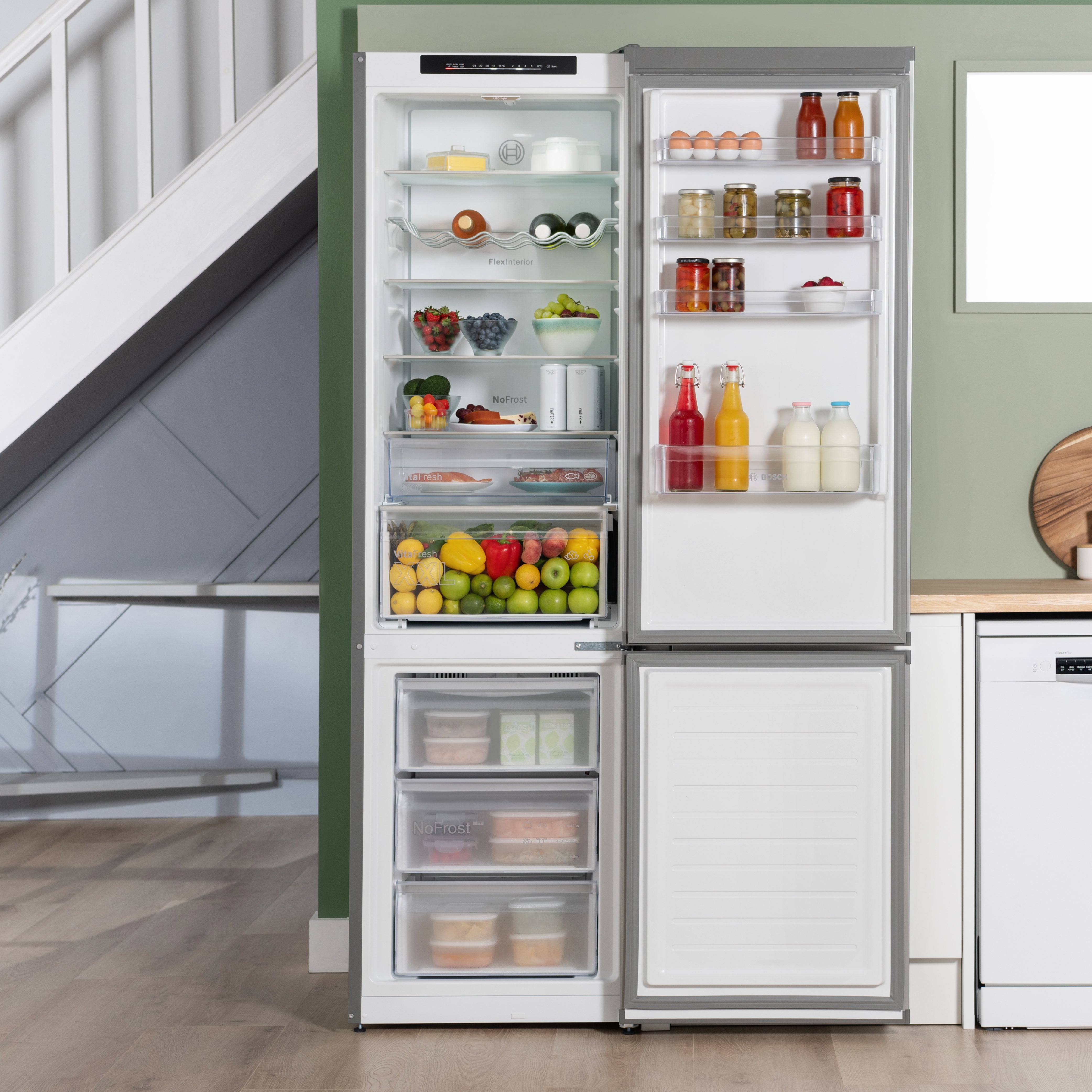 Bosch Series 4 363L 60cm Frost Free Fridge Freezer | KGN392LDFG