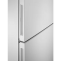 Electrolux 60cm TwinTech NoFrost Freestanding Fridge Freezer White | LNT5ME32W1