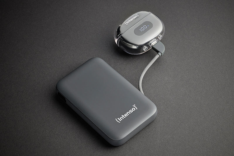 Intenso S10000 10000mAh 20W Power Bank with Built-in USB-C Cable - Grey - view 4