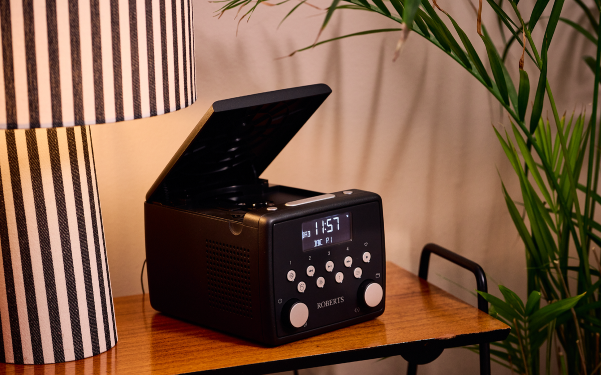 Roberts Sound 49 DAB+/FM Bluetooth Clock Radio with CD Player in Black
