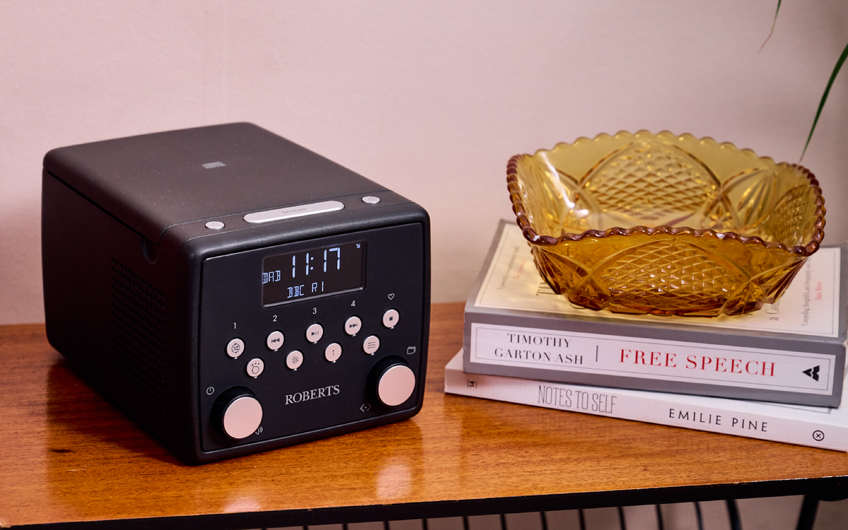 Roberts Sound 49 DAB+/FM Bluetooth Clock Radio with CD Player in Black