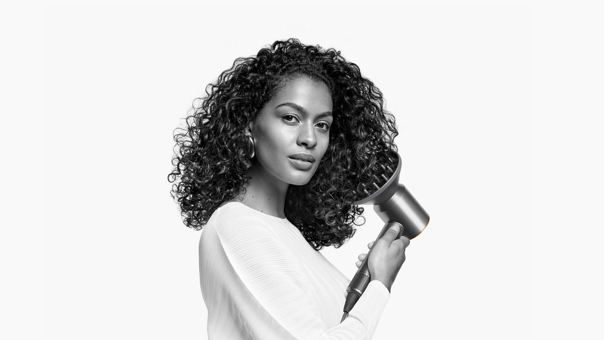 Dyson Supersonic Curly+Coily Hair Dryer - Prussian Blue/Rich Copper - Diffuser in use