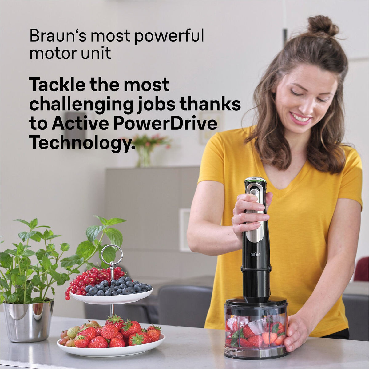 Braun MultiQuick 9 Hand Blender - Black - in use with chopper
