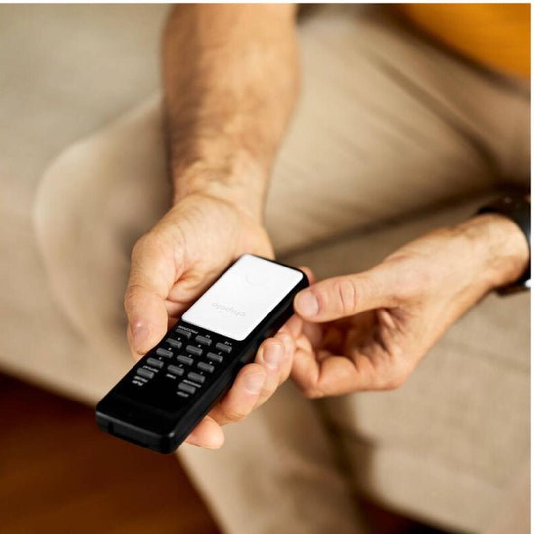 Chipolo Card Bluetooth Item Finder | CH-C17B-WE-R Chipolo Accessory Euronics Ireland