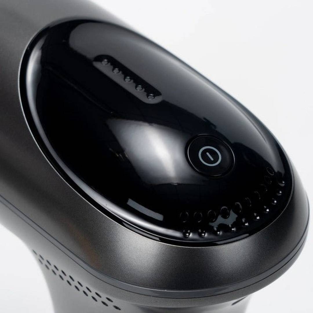 FIZFIT Massage Gun Elite 2 490278, close-up of the power button