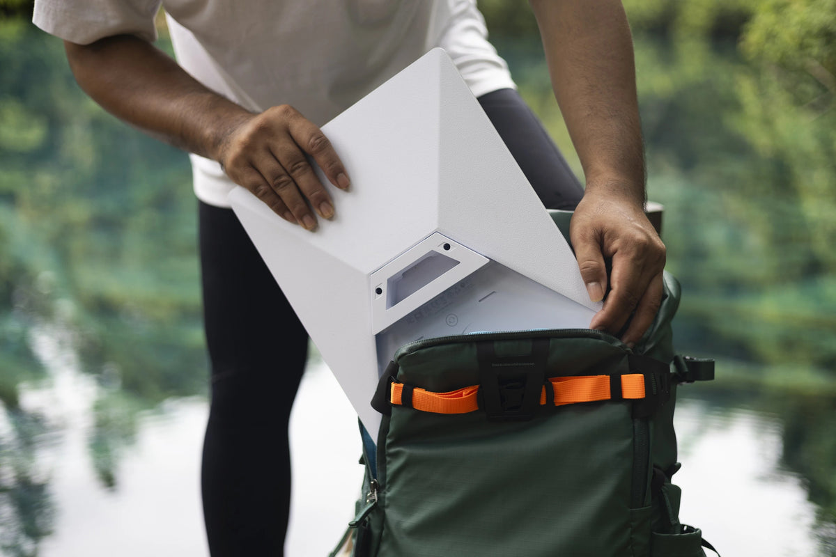 Starlink Mini Satellite Antenna & WiFi Router Kit - White - fits in a backpack