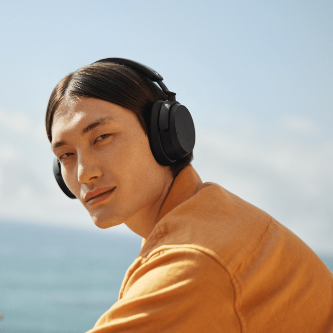 Sennheiser Accentum Black Wireless Headphones | 700174 Sennheiser Headphones Euronics Ireland