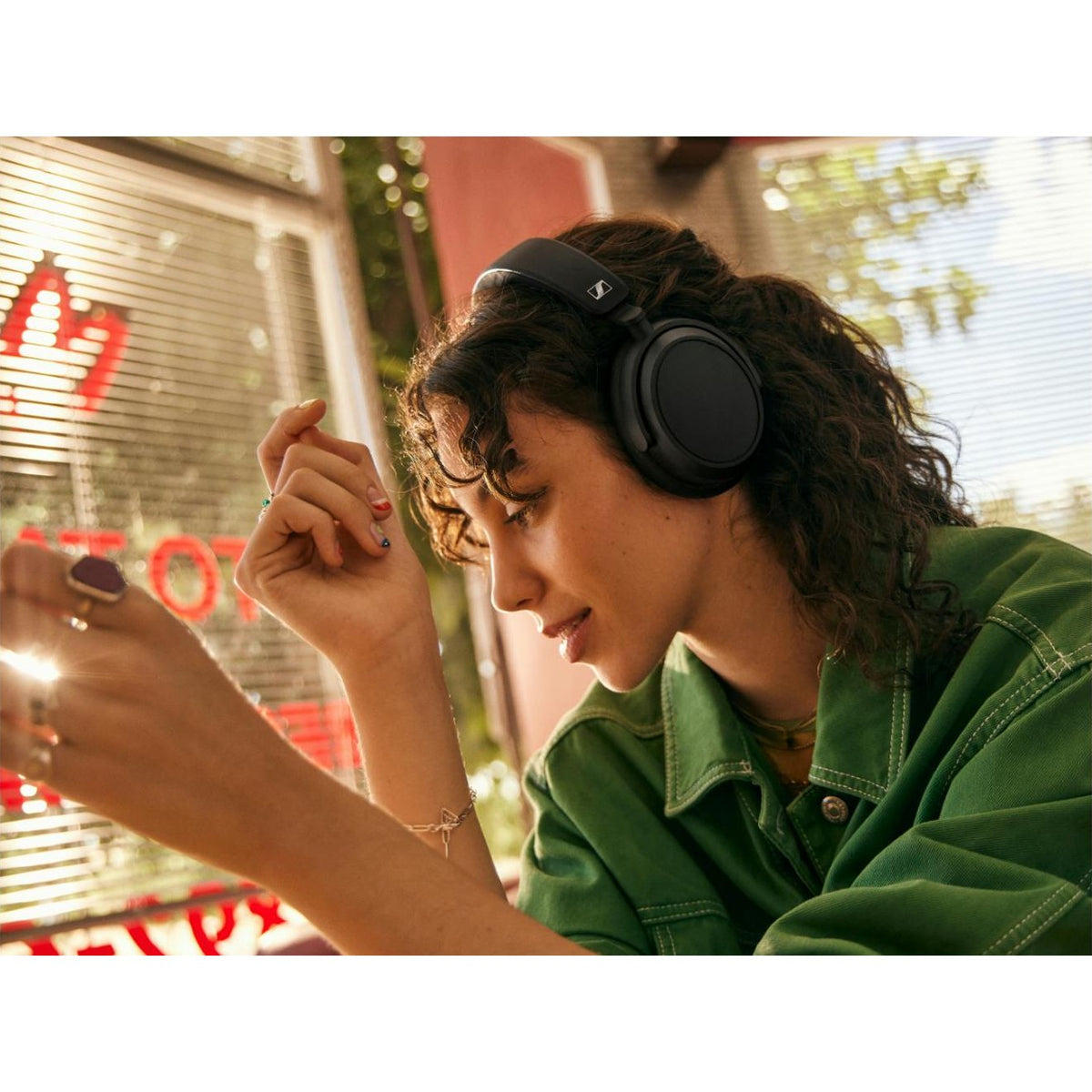 Sennheiser Accentum Plus Over-Ear Wireless Noise Cancelling Headphone | 700176 Sennheiser Headphones Euronics Ireland
