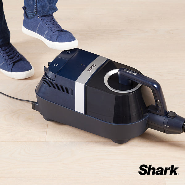 Shark Bagless Pet Vacuum Cleaner with Anti-Hair Wrap | CZ250UKT