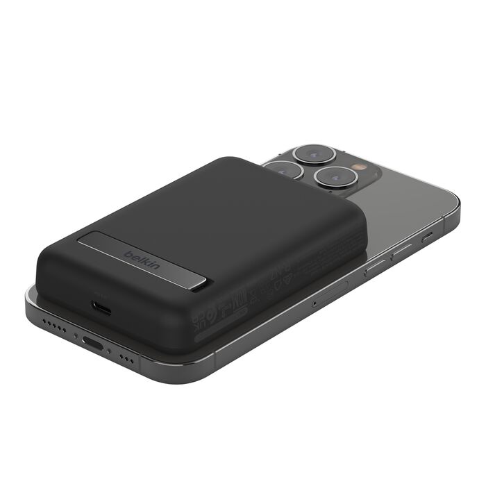 Belkin BoostCharge Magnetic Wireless Power Bank 5K + Stand Black product image