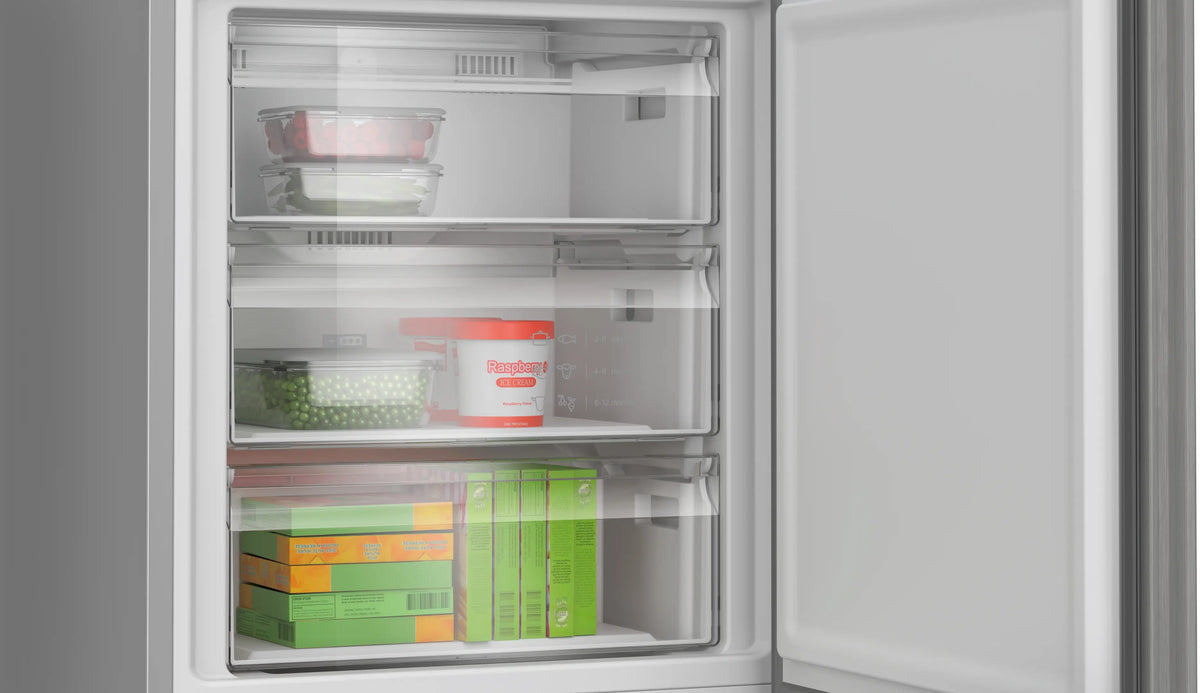 Bosch KGN492LDFG Series 4 freestanding fridge freezer in Stainless Steel Look