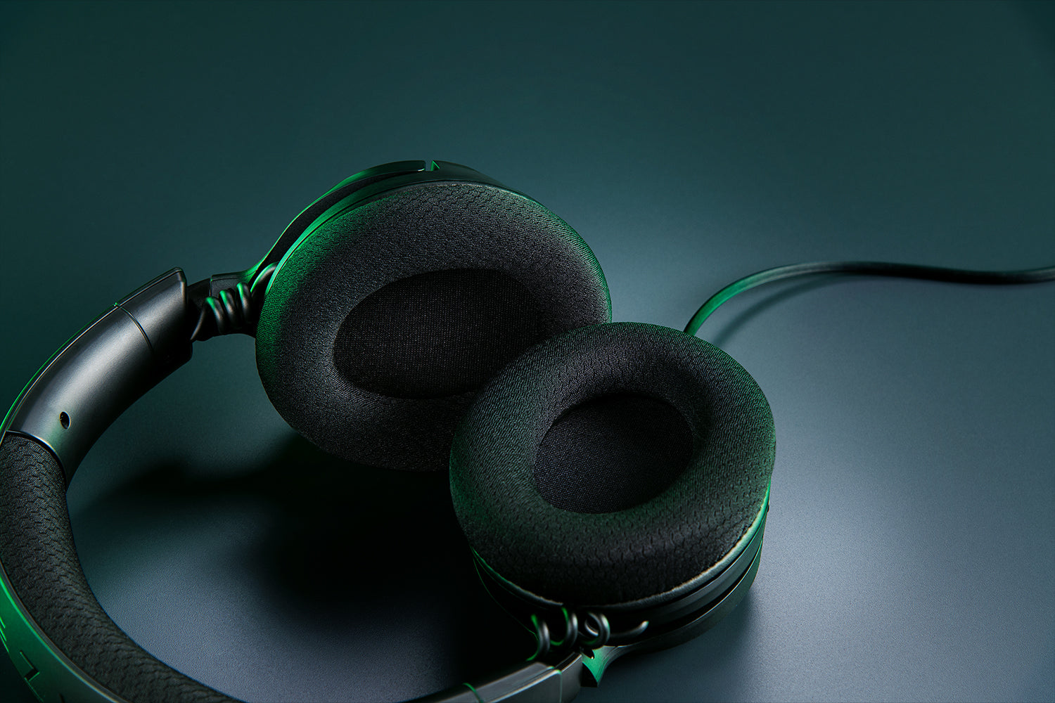 Razer Kraken V4 X Wired Gaming Headset, Black product image
