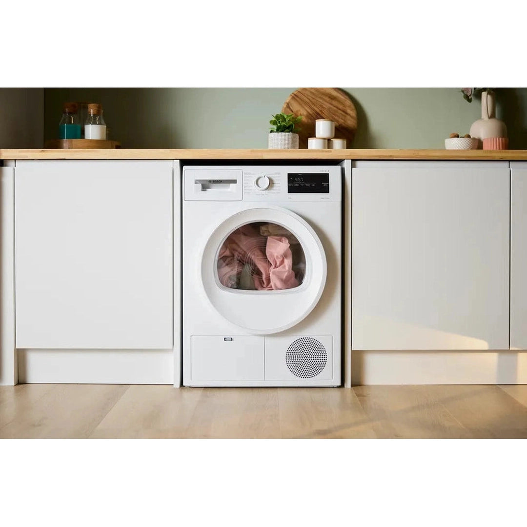 Bosch Series 4 Heat pump tumble dryer 8 kg White | WTH85225GB Bosch Tumble Dryer Euronics Ireland