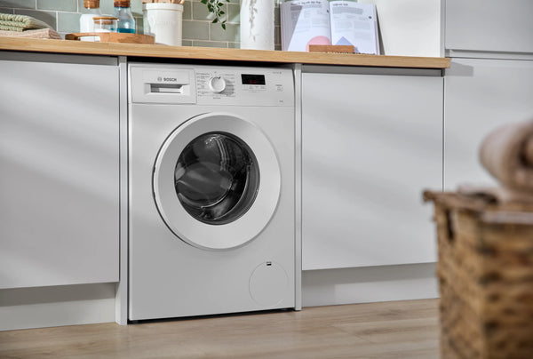 Bosch WGE03408GB Series 2 freestanding 8kg washing machine in White