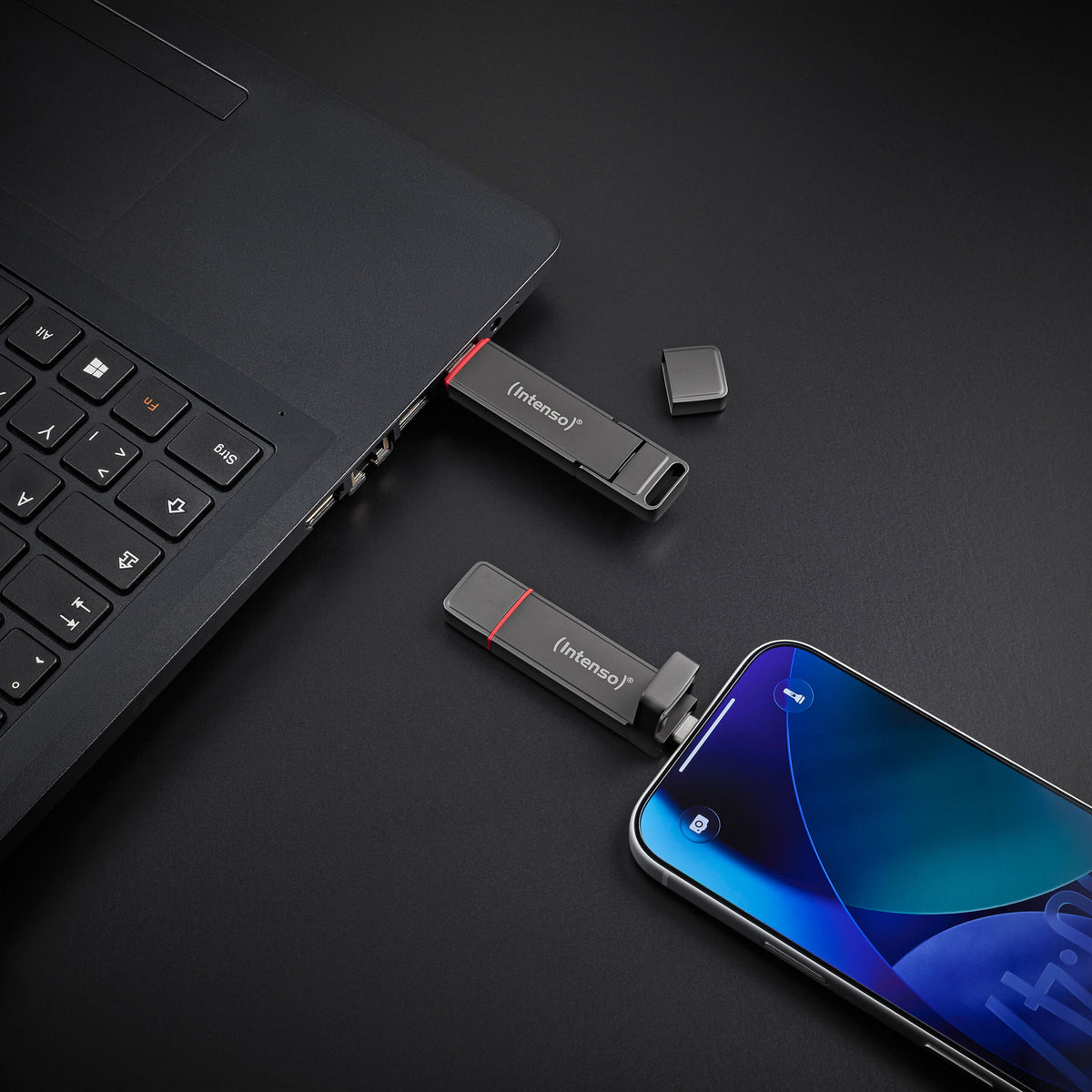 Intenso UX100 250GB External USB-SSD, USB-C & USB-A - Anthracite - view 3