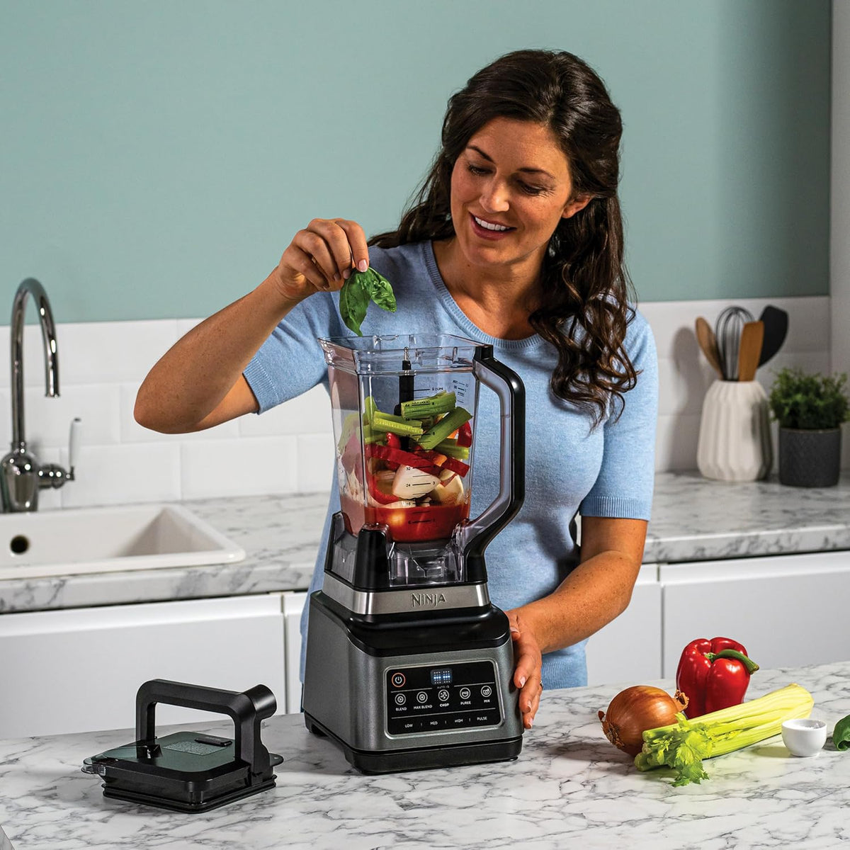 Ninja 3-in-1 Food Processor with Auto-IQ – view 3