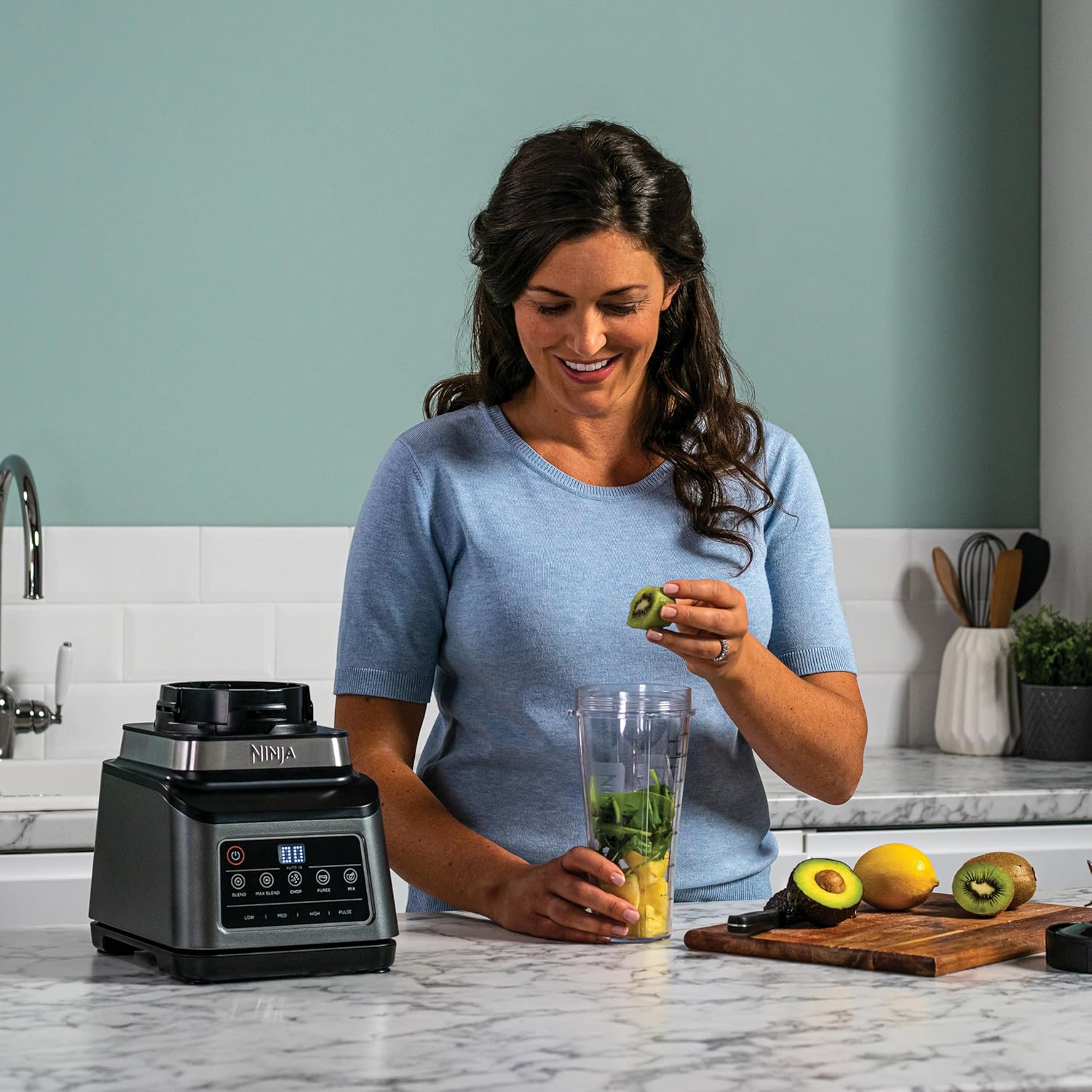 Ninja 3-in-1 Food Processor with Auto-IQ | BN800UK