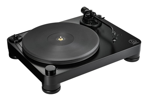Audio-Technica AT-LP7X tonearm and platter detail