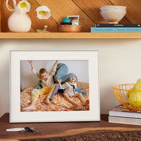 Aura Walden 15" HD Photo Frame – Clay with Paper Mat | AF115-MWHT