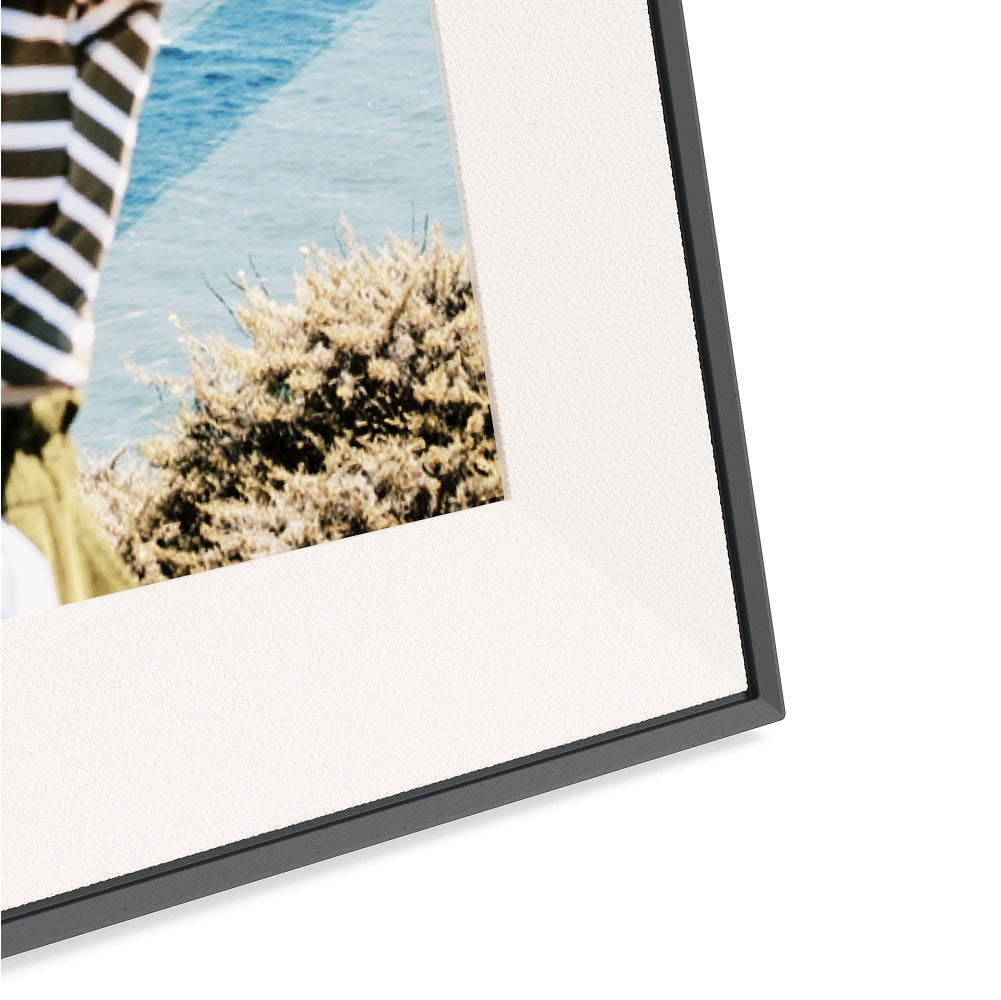 Aura Aspen 12" Digital Photo Frame – Ink | AF215-MBLK