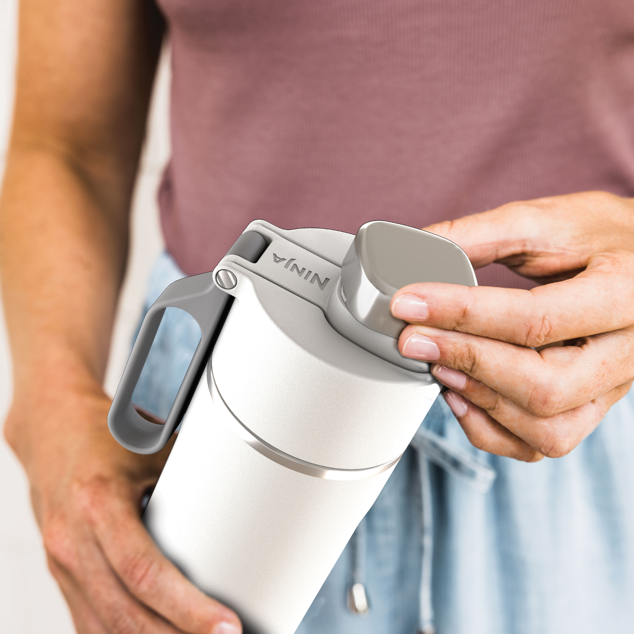 Ninja Thirsti Insulated Travel Bottle 530ml White product image