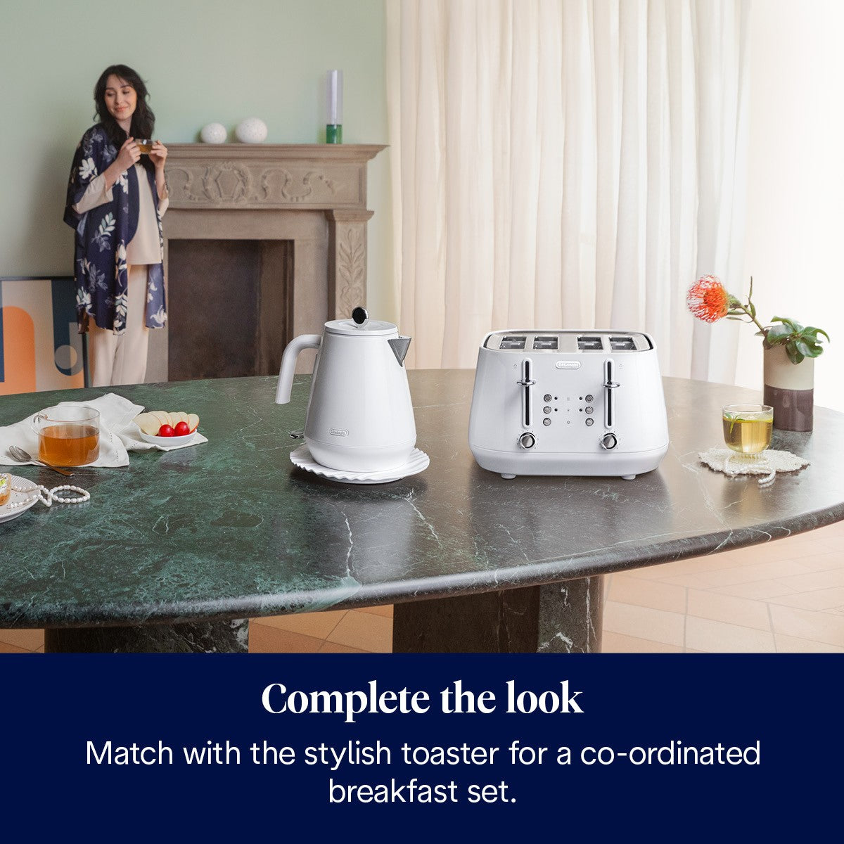 De'Longhi Eclettica Kettle - White - with the matching toaster at breakfast