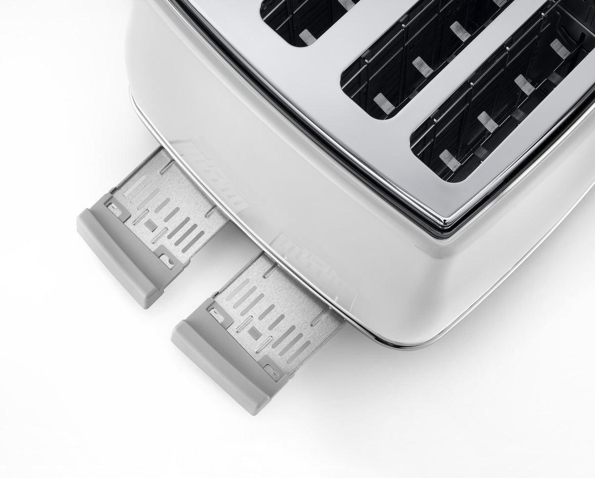 De'Longhi Icona Capitals 4 Slice Toaster - White - removable crumb trays