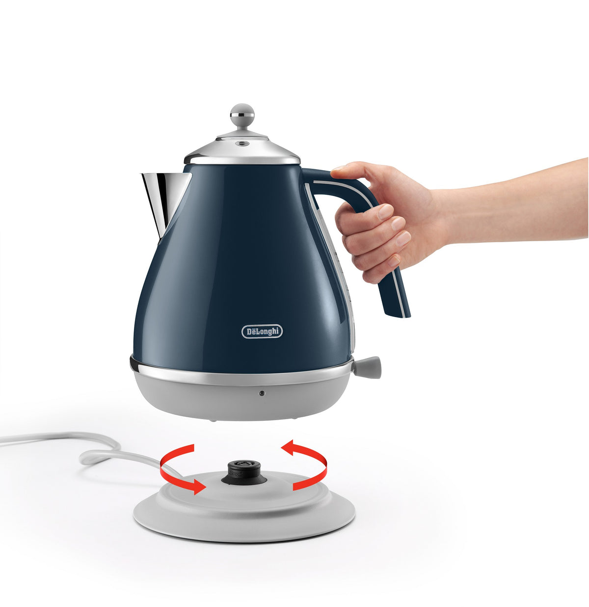 De'Longhi Icona Capitals Kettle - London Blue - lifting off the 360-degree swivel base