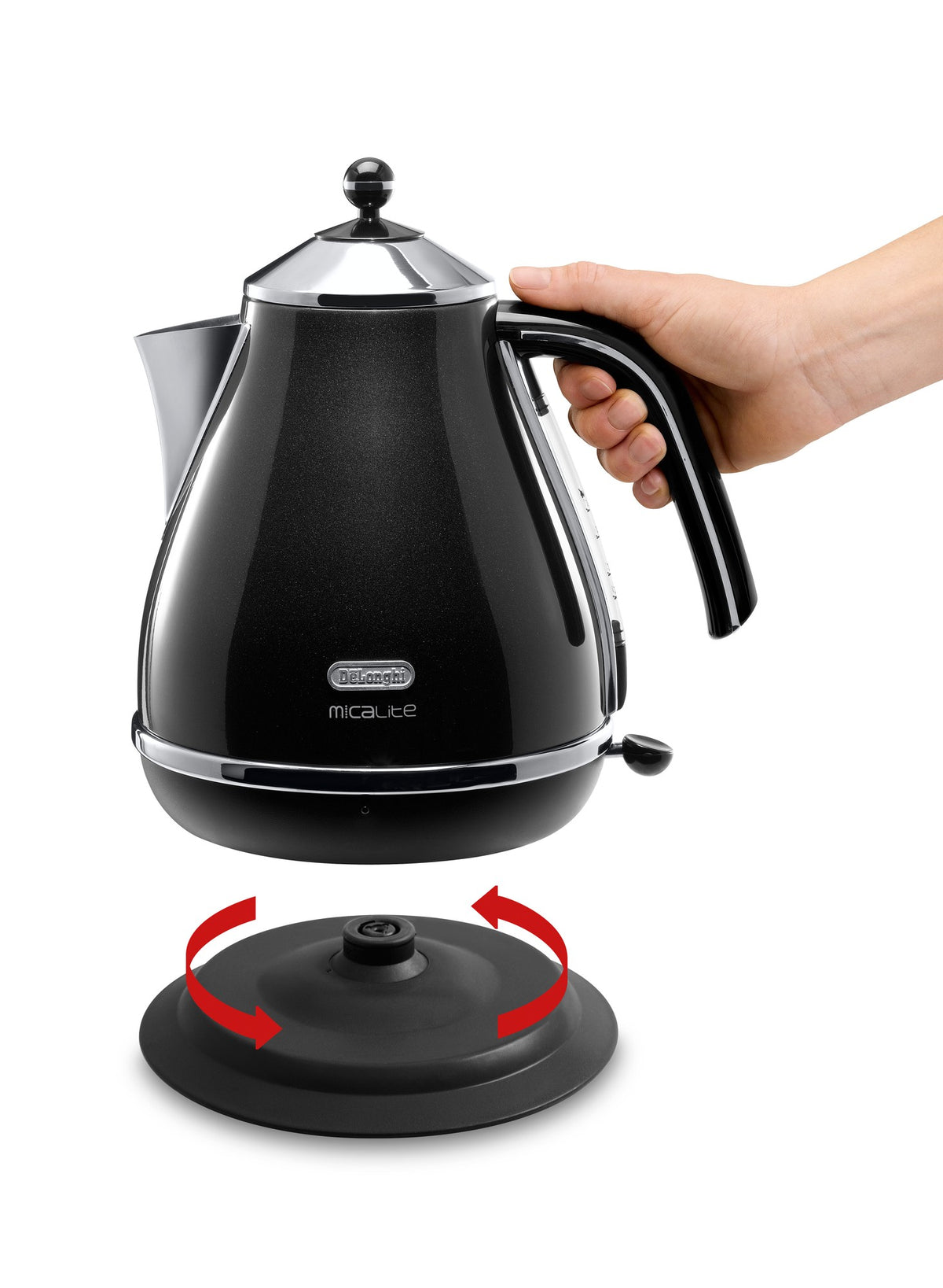 De'Longhi Icona Micalite Kettle - Black - lifting off the 360-degree swivel base
