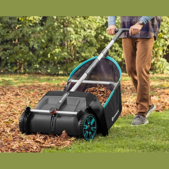 Gardena Leaf and Lawn Collector | 3565-20 Gardena Lawn Sweeper Euronics Ireland