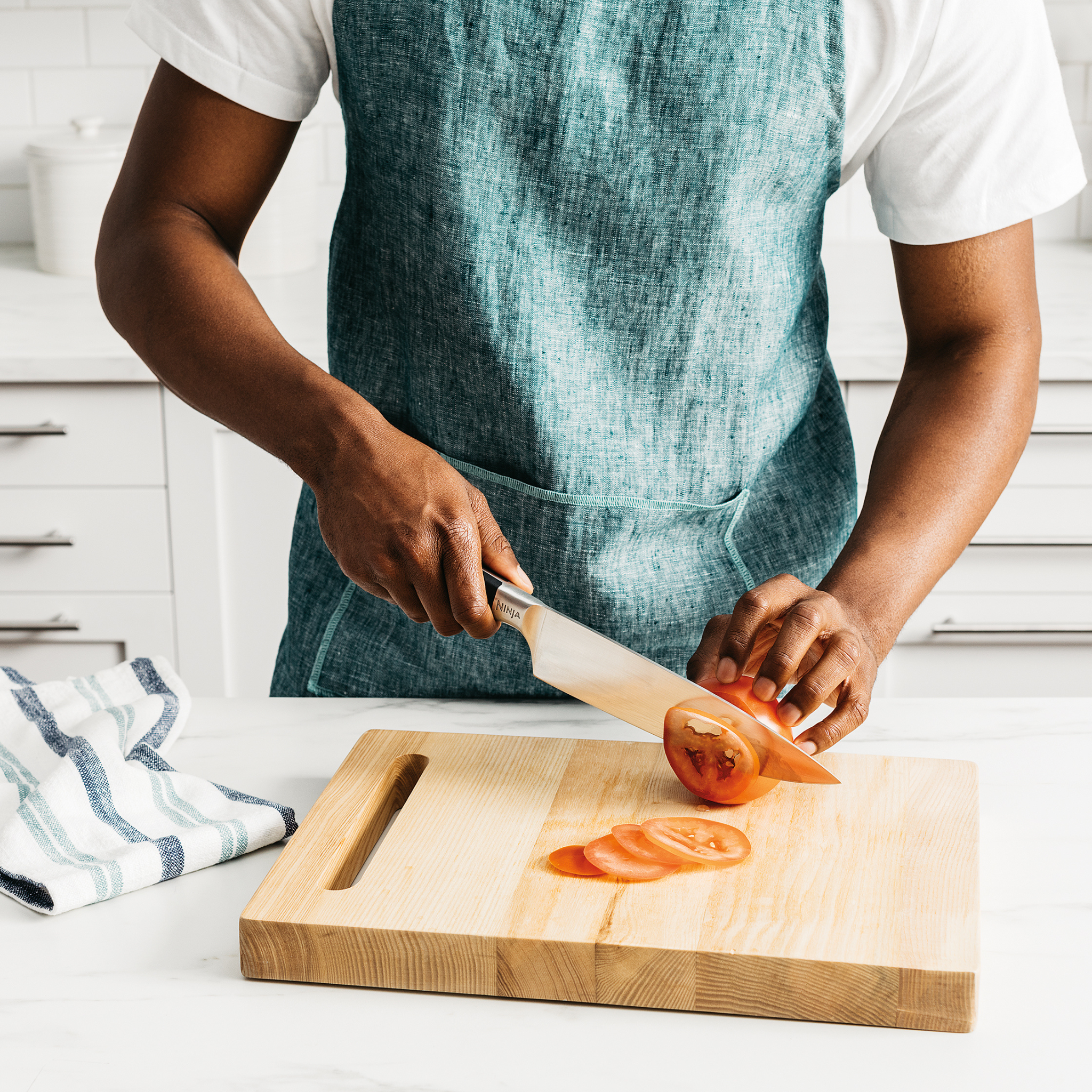 Ninja Foodi StaySharp Knife Block with Integrated Sharpener 6-Piece Set product image