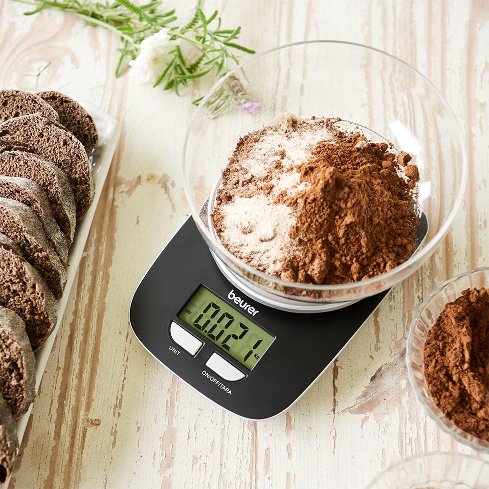 Beurer KS 25 Kitchen Scale in use, cocoa and flour being weighed in bowl