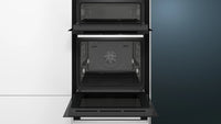 Siemens iQ500 Built-in Double Oven | MB557G5S0B