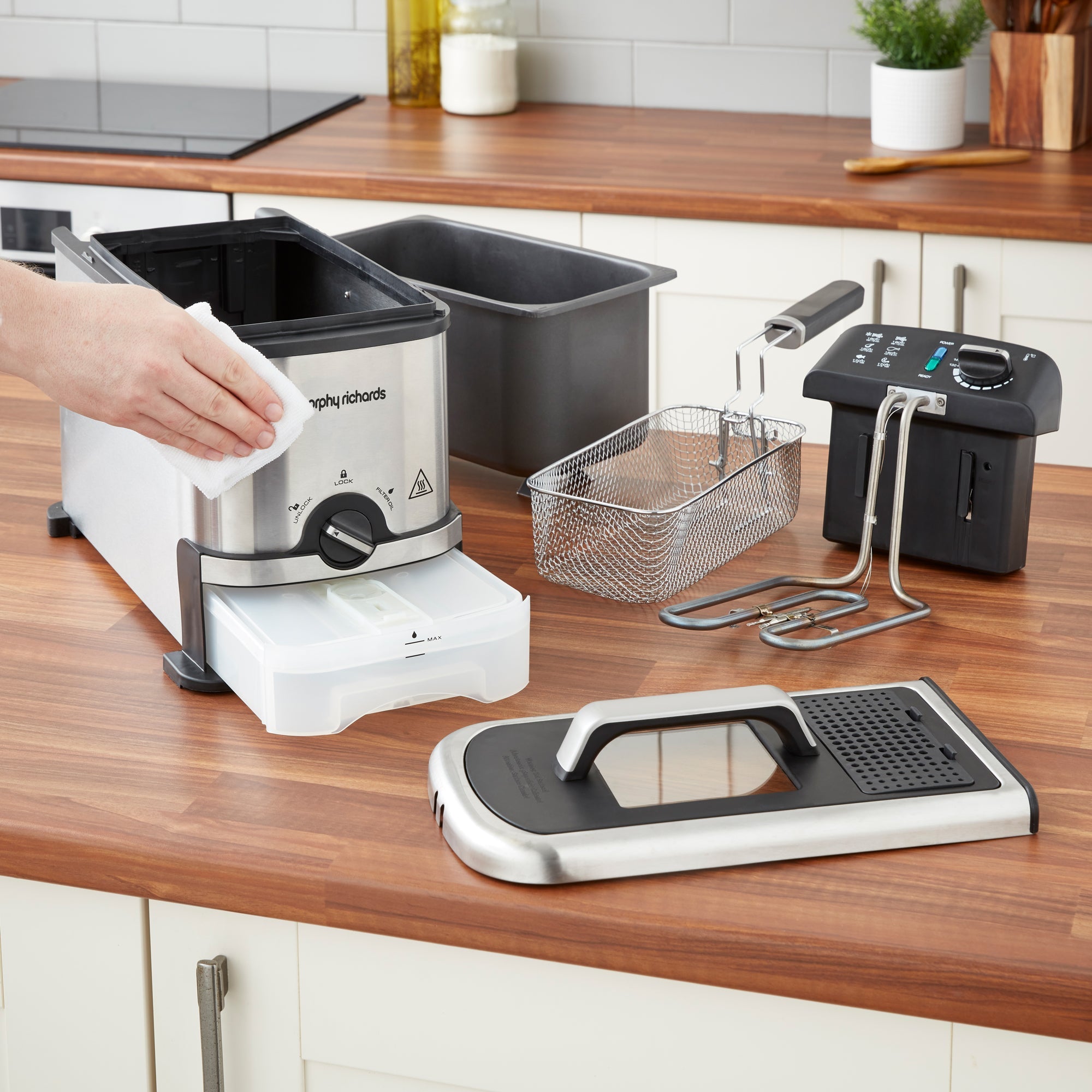 Morphy Richards FilterPro Deep Fryer 3L Stainless Steel product image