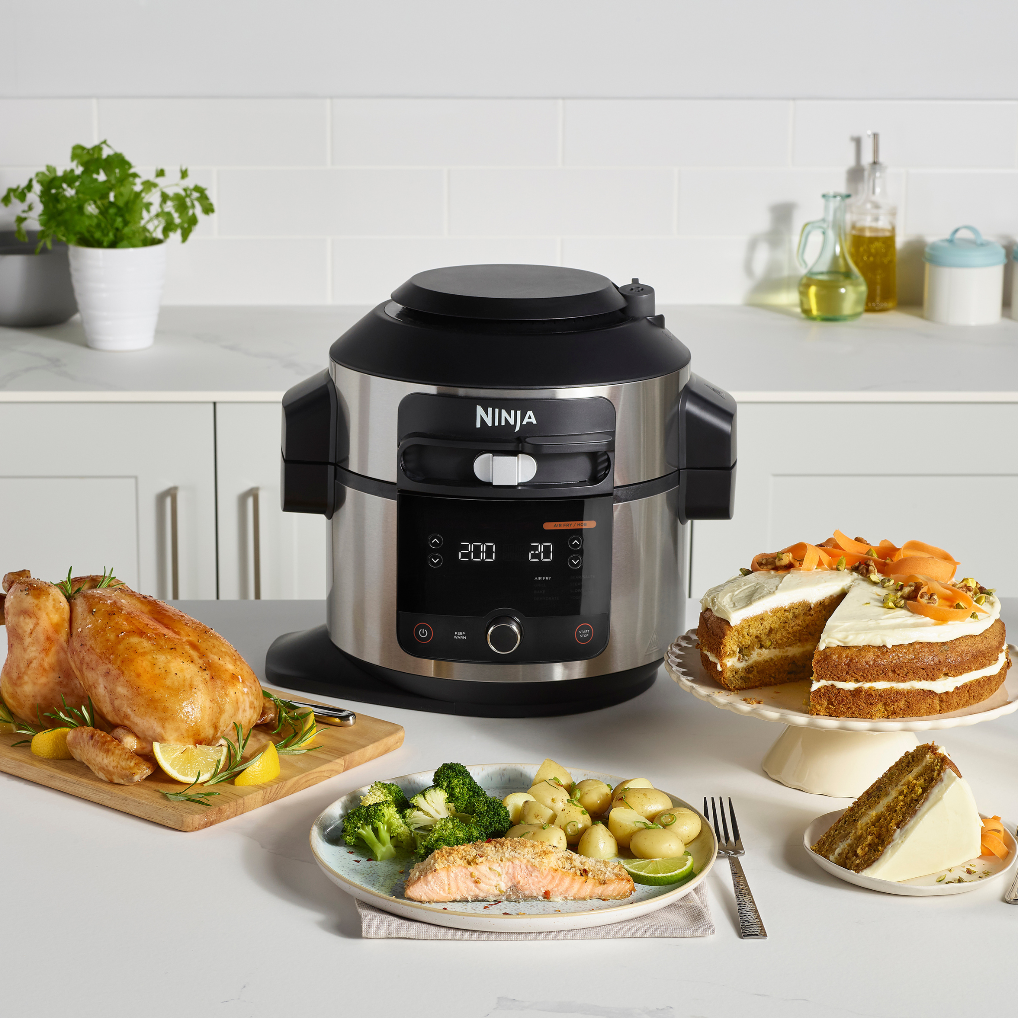 Ninja Foodi 11-in-1 SmartLid Multi-Cooker 6L Stainless Steel & Black product image