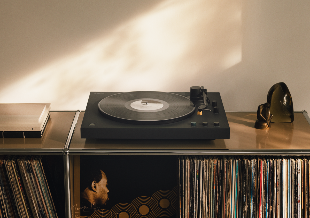 Sony PS-LX5BT Fully Automatic Bluetooth Turntable - Black - product view