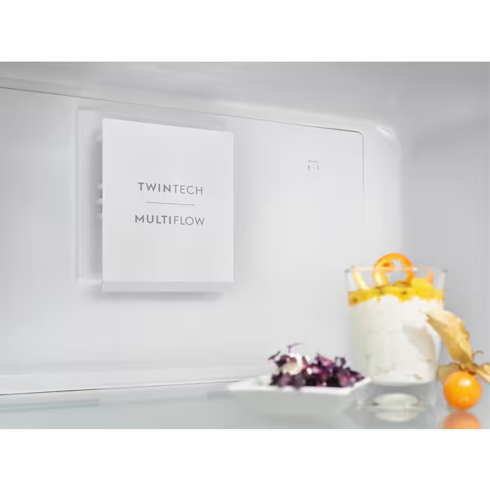 Electrolux 60cm TwinTech NoFrost Freestanding Fridge Freezer Matte Black | LNT6ME33K0