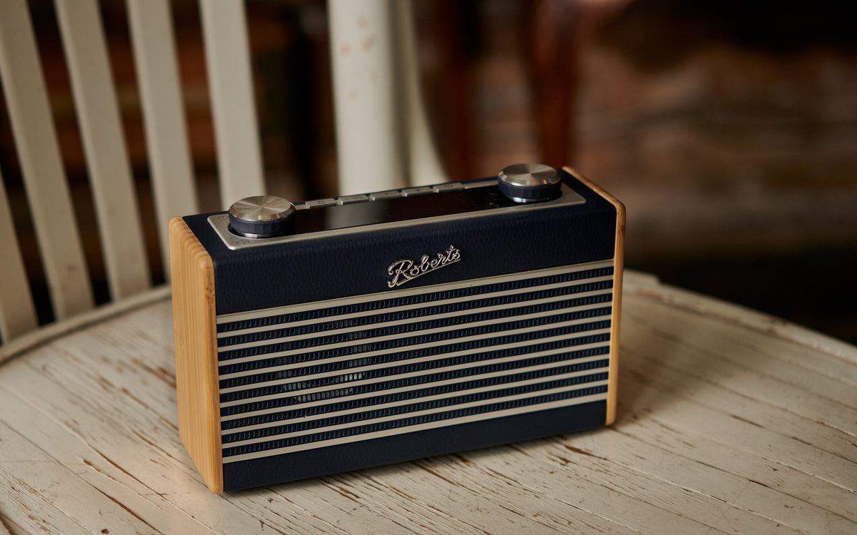 Roberts Rambler Mini DAB+/FM Bluetooth Portable Radio in Leaf Green