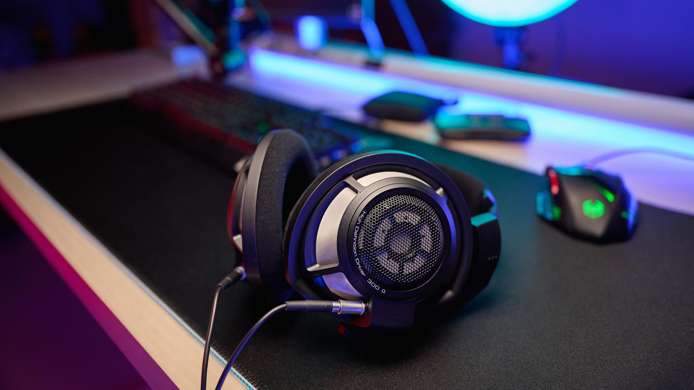 Sennheiser HD 800 S Open-Back Headphones — lifestyle, gaming setup