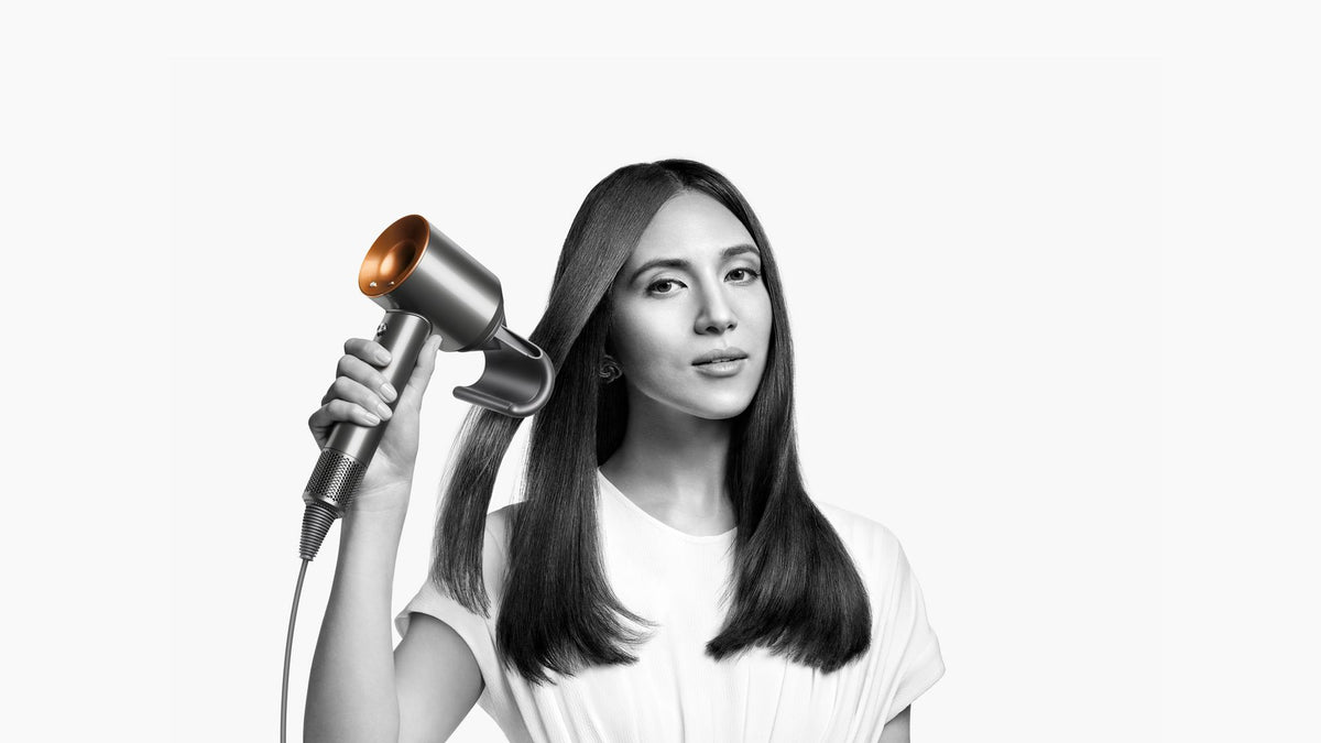 Dyson Supersonic Straight+Wavy Hair Dryer - Prussian Blue/Rich Copper - Flyaway attachment in use