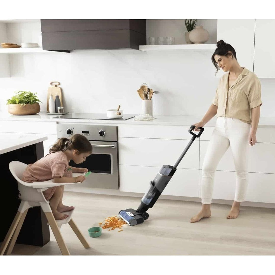 Shark HydroVac Cordless Hard Floor Cleaner | WD210UK Shark Vacuum Cleaner Euronics Ireland