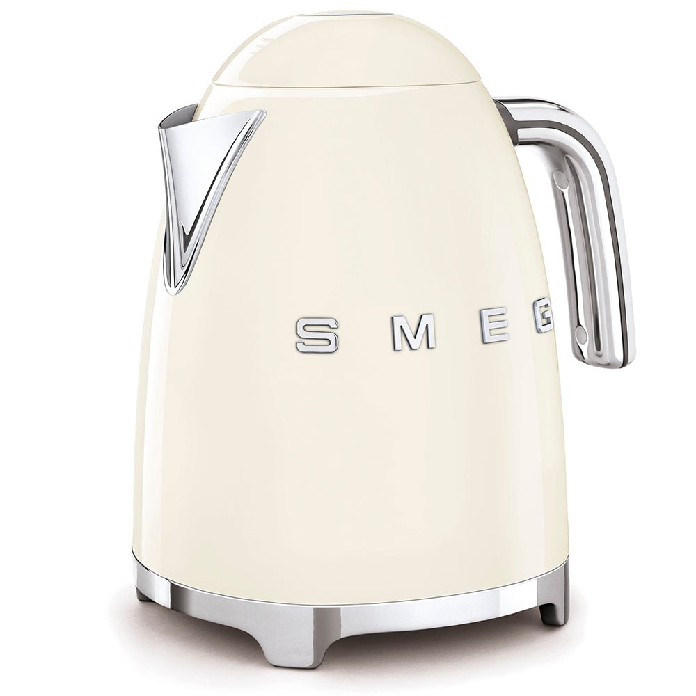 Smeg Retro 50's Style 1.7 Litre Kettle | Cream Smeg Kettle Euronics Ireland